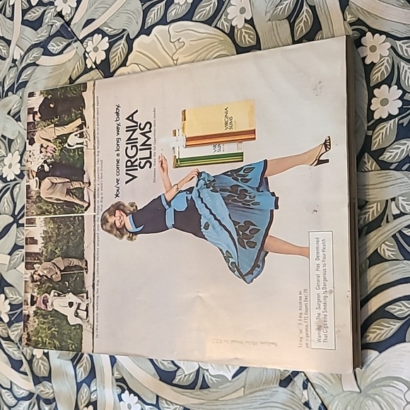 Vintage Vogue Magazine October 1977 - Picture 3 of 3